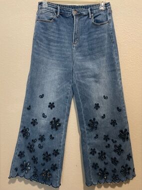 Oh Jeans Wide-Leg with Dark Blue Floral Embroidery